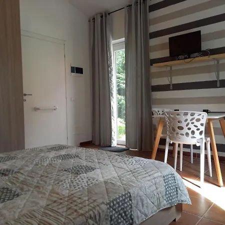 Iacovino Çiftlik konaklama Sarzana